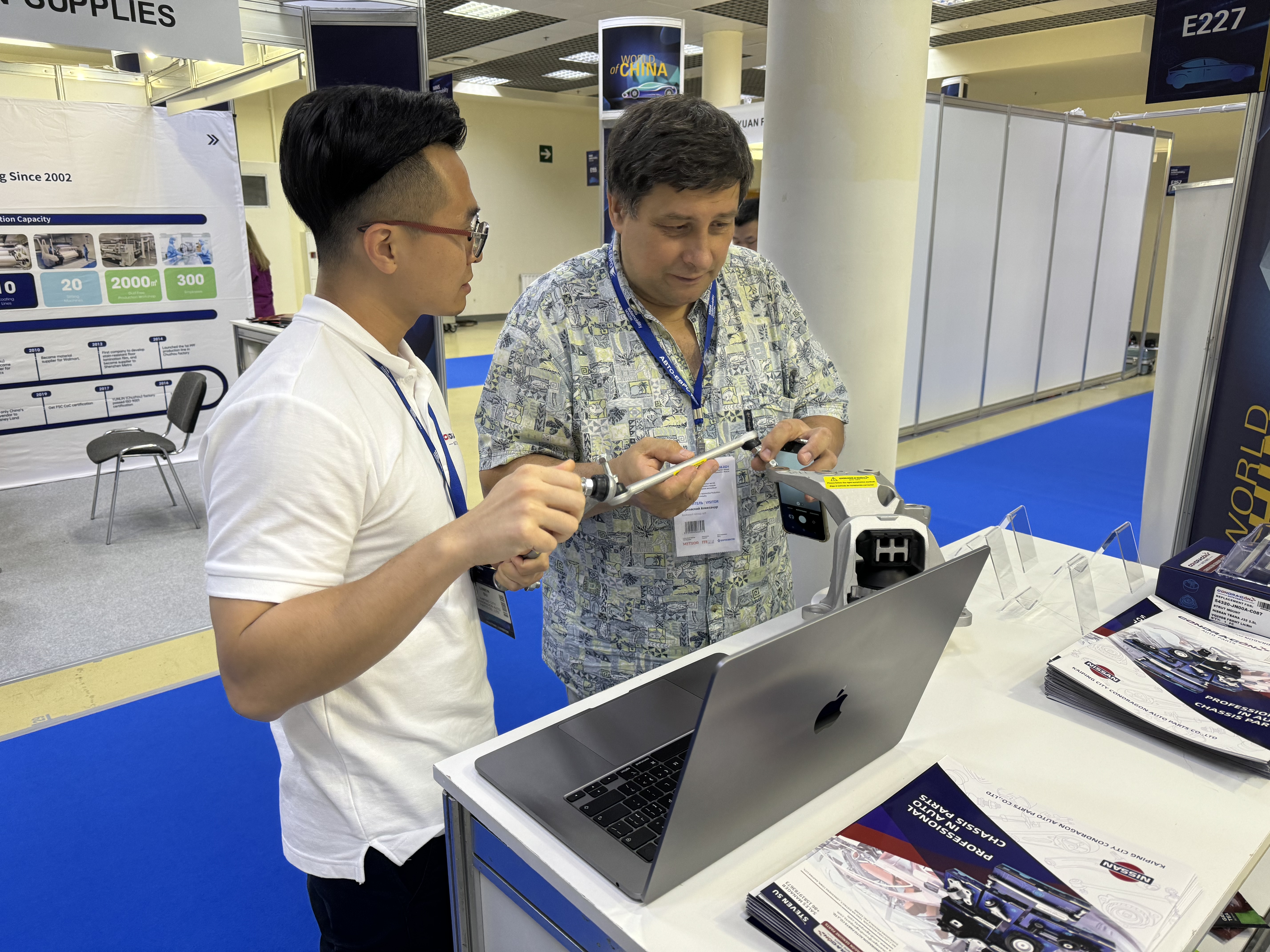 exposição de peças automotivas
